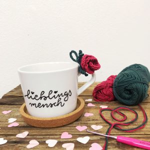 Valentinstags Geschenk DIY Geschenk gehäkelte Rose